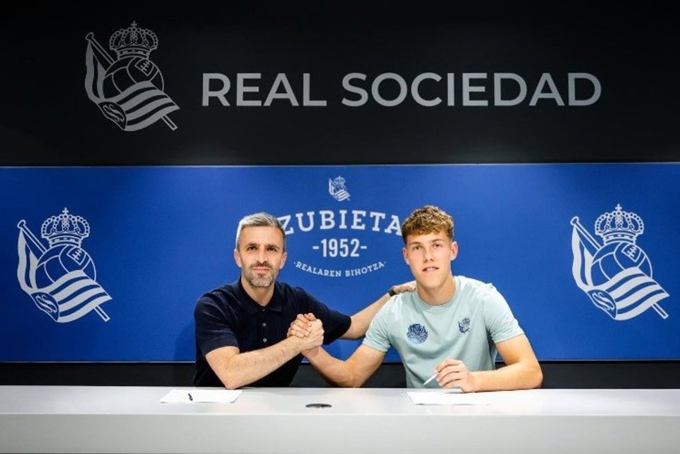 La Real Sociedad renueva a su canterano Ibai Aguirre hasta 2031.