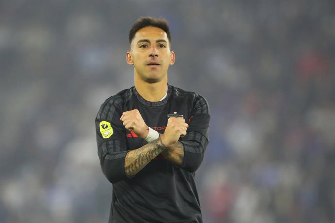 Futbol, Universidad Catolica vs Colo Colo Fecha 13, Liga de Primera 2026. El jugador de Colo Colo Javier Correa, centro, celebra su gol durante un partido de primera contra Universidad Catolica disputado en el estadio Claro Arena en Santiago,