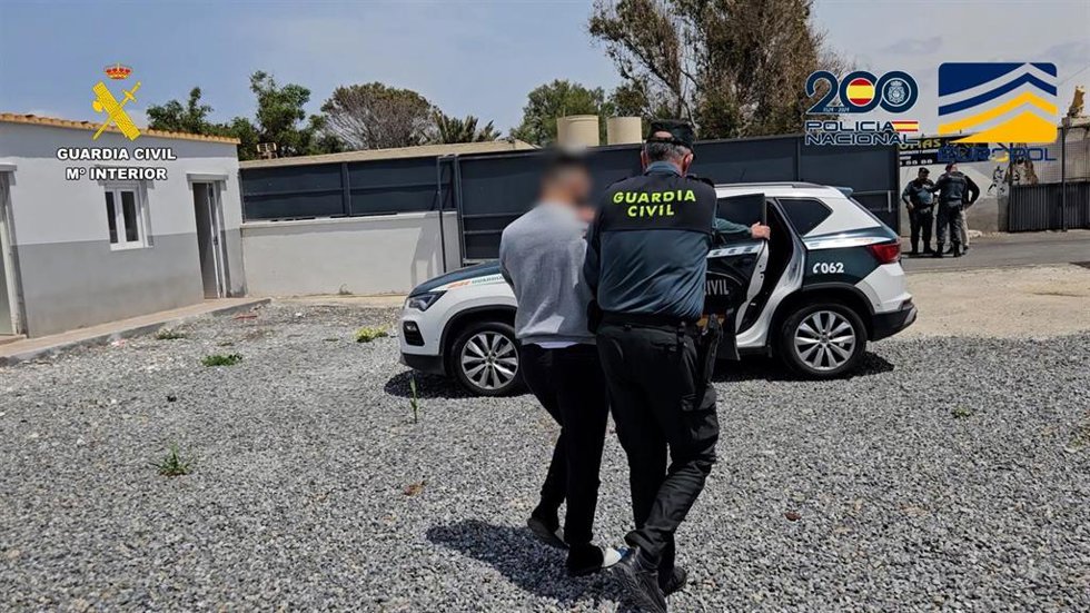 Nueve detenidos en Almería por favorecer a mafias de migración irregular y narctotráfico entre Argelia y España