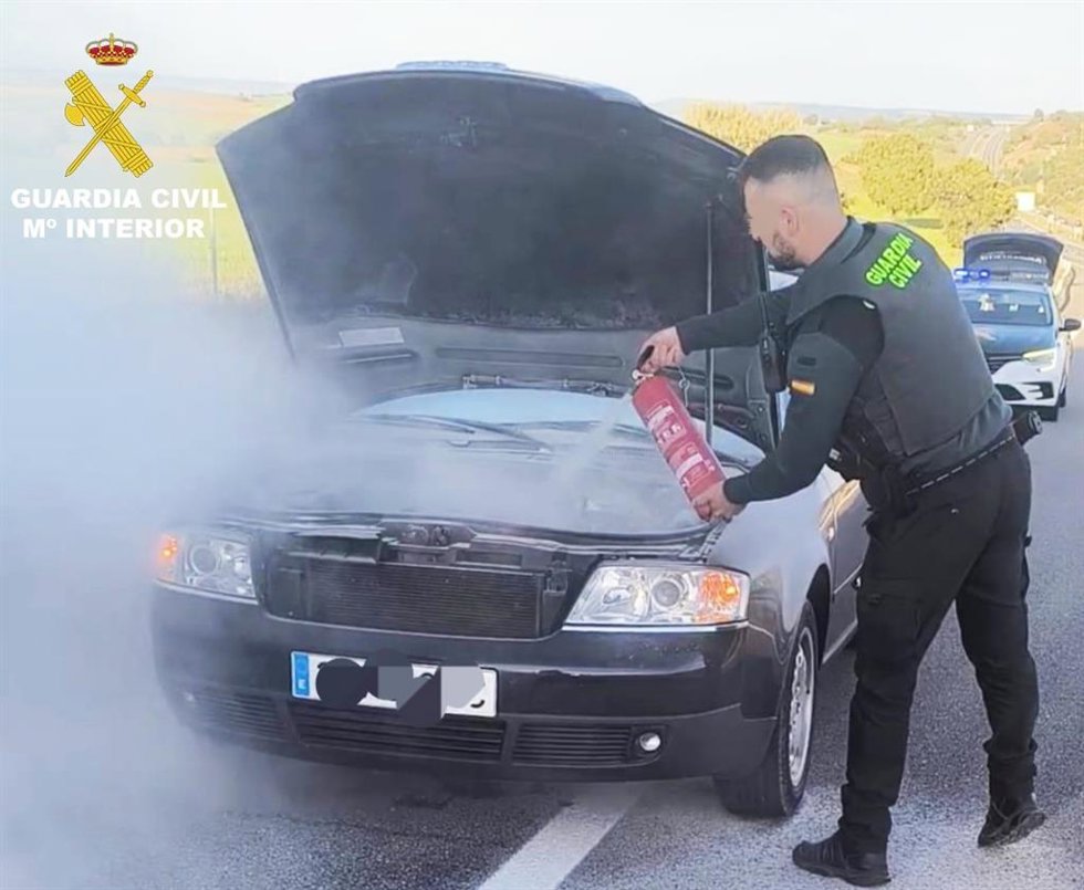 Auxilio a un conductor.