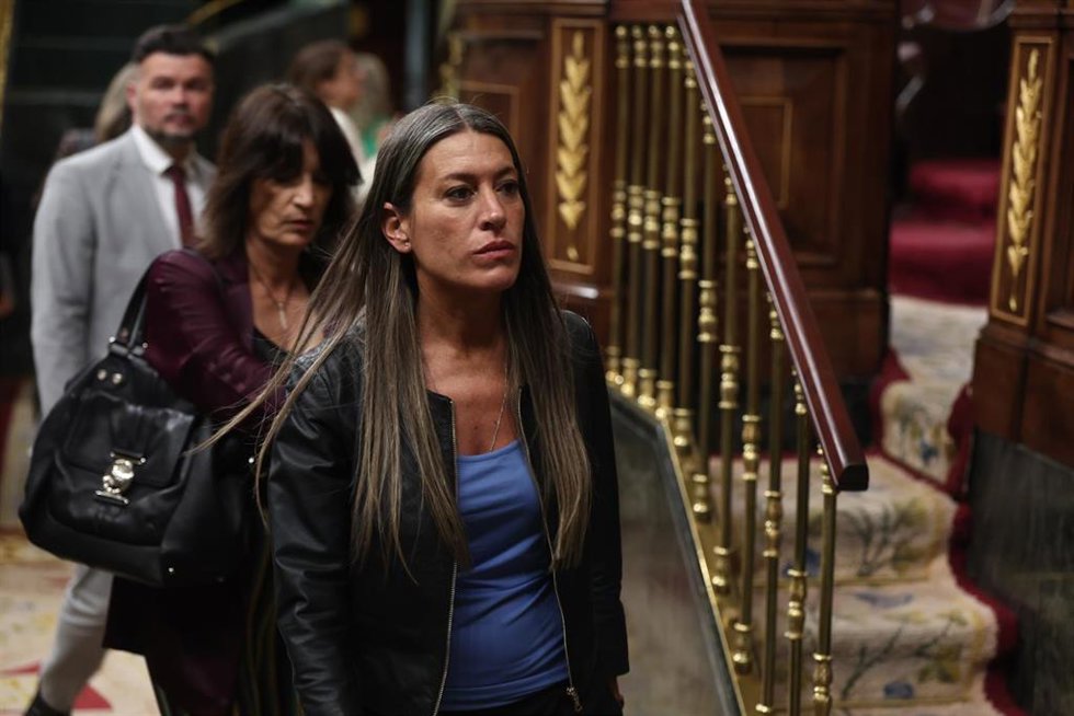 Archivo - La portavoz de Junts en el Congreso, Miriam Nogueras, durante un pleno en el Congreso de los Diputados, a 15 de abril de 2026, en Madrid (España). Pleno de control al Gobierno con preguntas e interpelaciones de la oposición centradas en corrupci