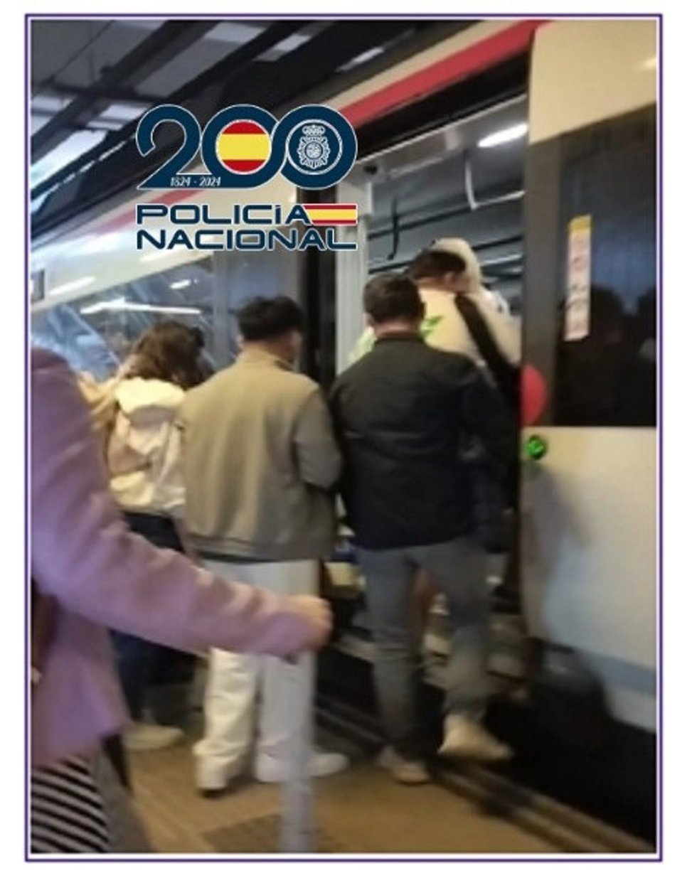 Operativo policial en el que han detenido a siete personas por robar a usuarios de trenes de Cercanías de Málaga