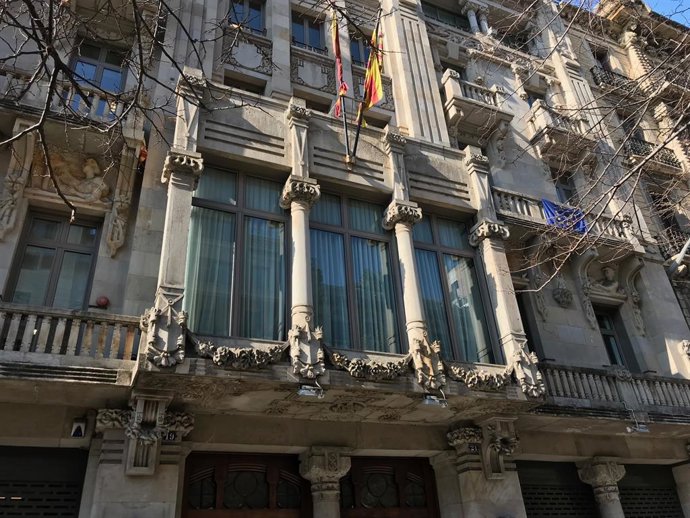 Archivo - La façana de la Conselleria d'Economia