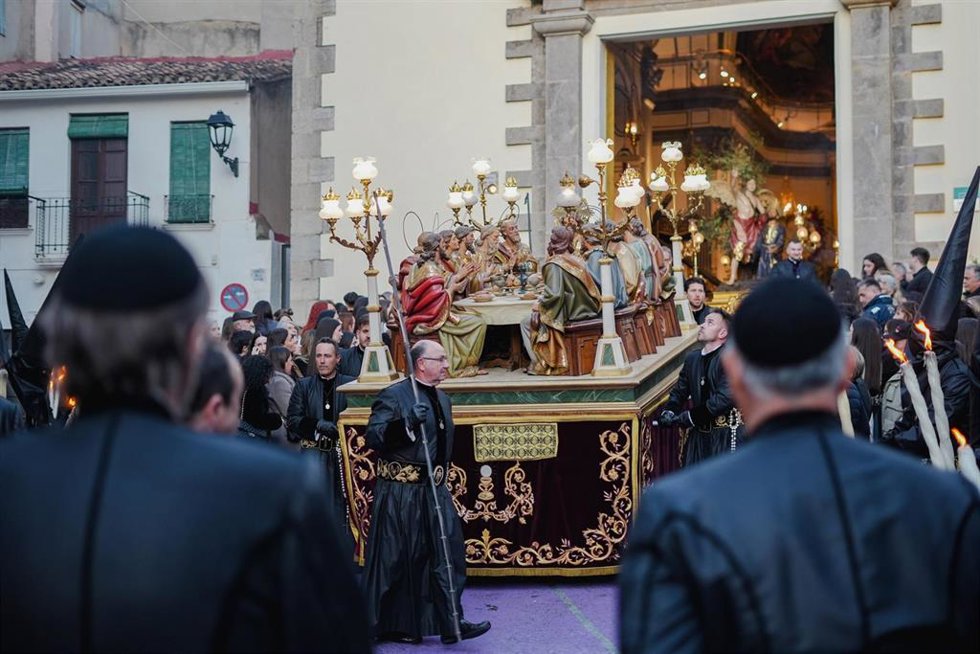 Archivo - Salida del paso durante la procesión del Santo Entierro de la Cofradía de la Purísima Sangre de Sagunto durante el Viernes Santo, a 3 de abril de 2026, en Sagunto, Valencia, Comunidad Valenciana (España). 