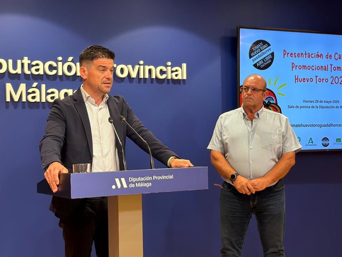 El vicepresidente de Infraestructuras y Territorio Sostenible de la Diputación, Cristóbal Ortega, presenta el programa de actividades de la campaña Tomate Huevo Toro 2026.