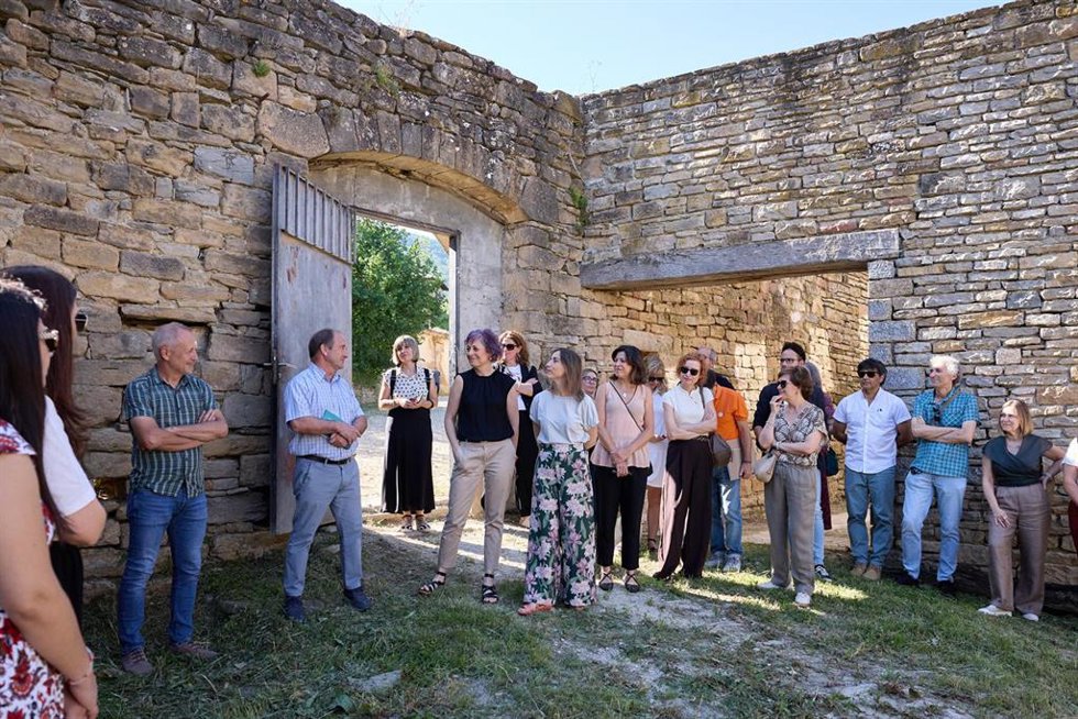 La consejera Esnaola visita diferentes actuaciones realizadas en la comarca de Pamplona en el marco de su Plan de Sostenibilidad Turística en Destino.