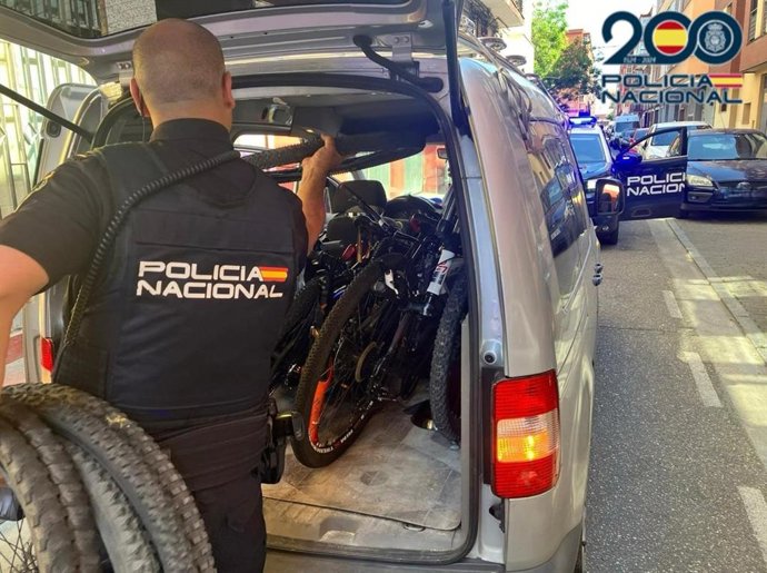 Detenido en Valladolid el dueño de un local por inducir a menores a robar bicis que luego vendía.