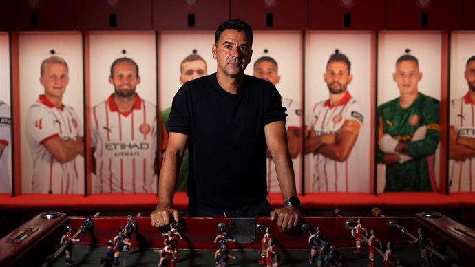 El exentrenador del Girona FC Míchel se despide del club y la afición