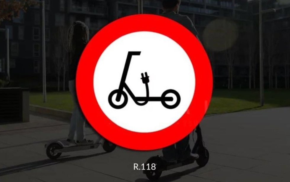 Señal R118 (prohibida la circulación de patinetes eléctricos).