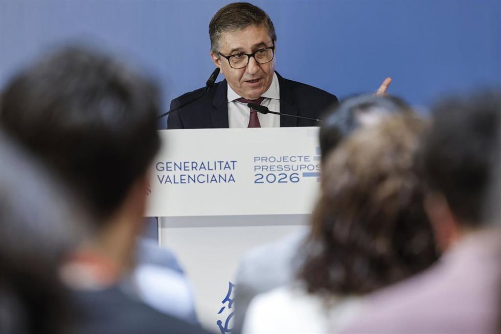 El consellero de Economía, Hacienda y Administración Pública de la Generalitat Valenciana, José Antonio Rovira Jover, durante la presentación del proyecto de Ley de Presupuestos