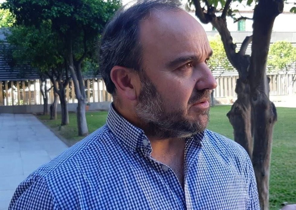 El vicesecretario de Agricultura, Ganadería y Agua del PP de Sevilla, Alberto Sanromán, en el Patio de la Diputación