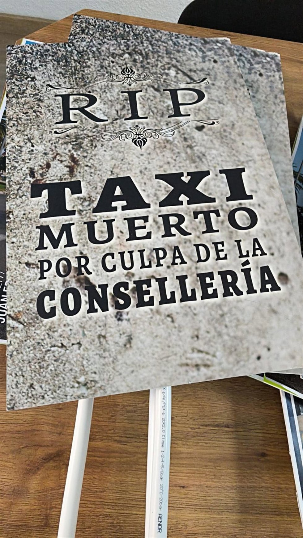 Imagen de una pancarta para una protesta del sector del taxi.