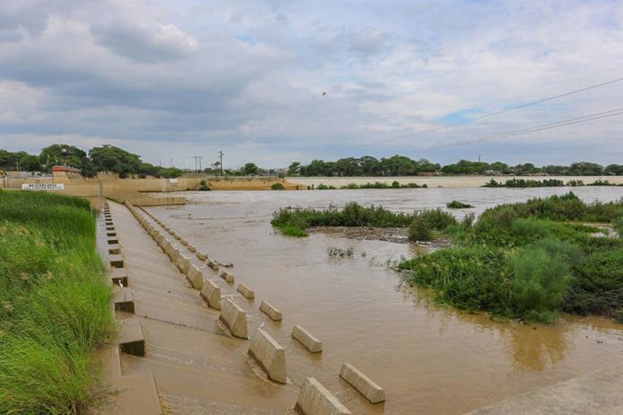 Perú.- Gobierno prorroga estado de emergencia en distritos de 11 regiones por intensas lluvias