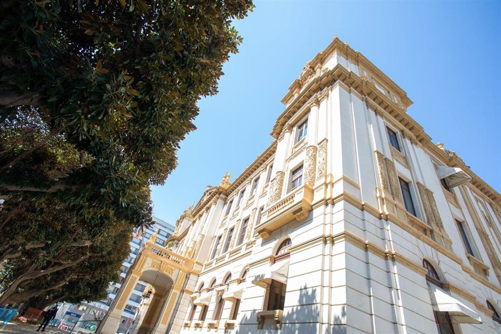 Archivo - Fachada de la Diputación de Alicante