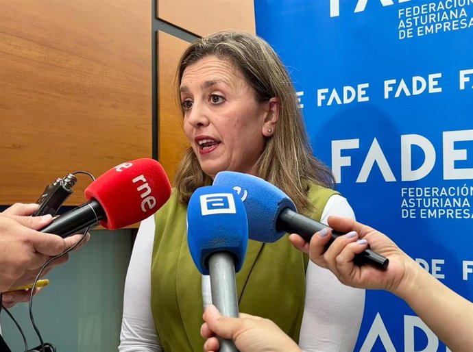 Archivo - La presidenta de la Federación Asturiana de Empresarios (FADE), María Calvo
