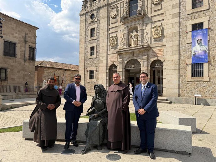 Visita del embajador de la India.
