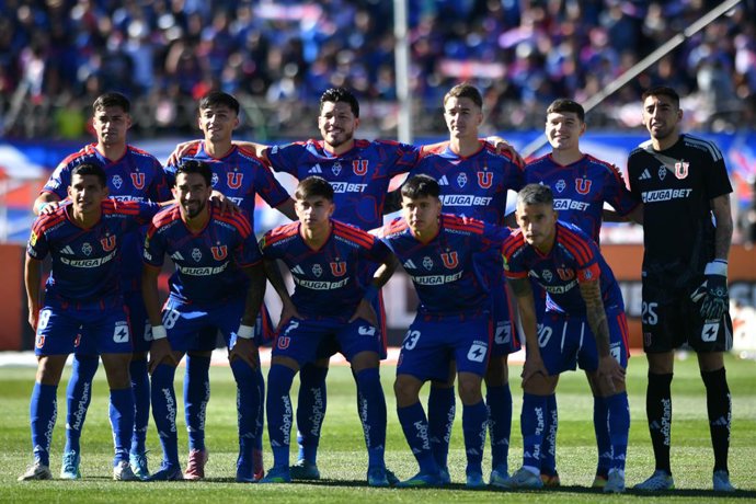 Futbol, Cobresal vs Universidad Chile Fecha 12, Liga de Primera 2026. El equipo de Universidad Chile es fotografiado durante un partido de la liga de primera disputado en el estadio El Cobre en El Salvador, Chile. 17/05/2026 Alejandro Pizarro