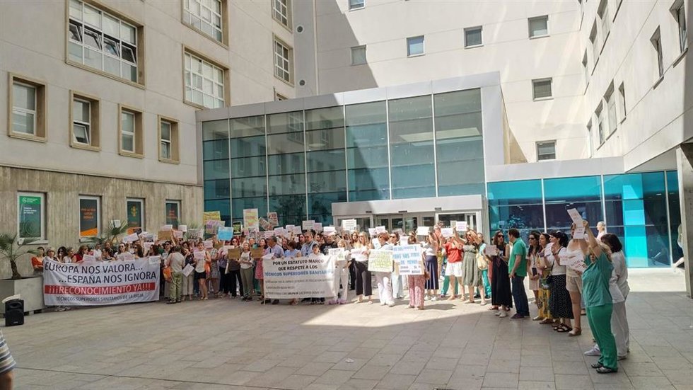 Concentración en La Rioja de Tecnicos superiores sanitarios