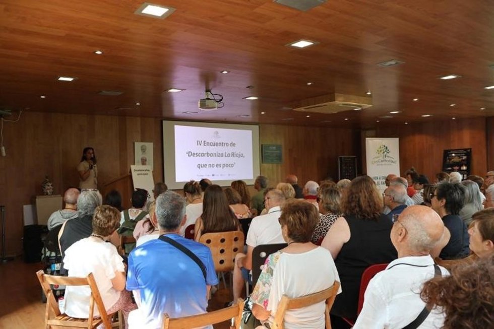 El Jardín Botánico de La Rioja ha acogido hoy, 30 de mayo, el IV Encuentro de la red ciudadana de adultos ante la crisis climática del proyecto 'Descarboniza La Rioja... Que no es poco'