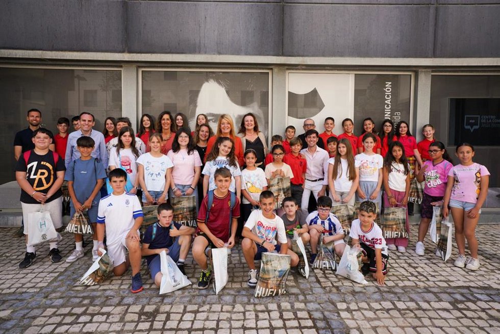 Alumnos participantes en los talleres escolares.