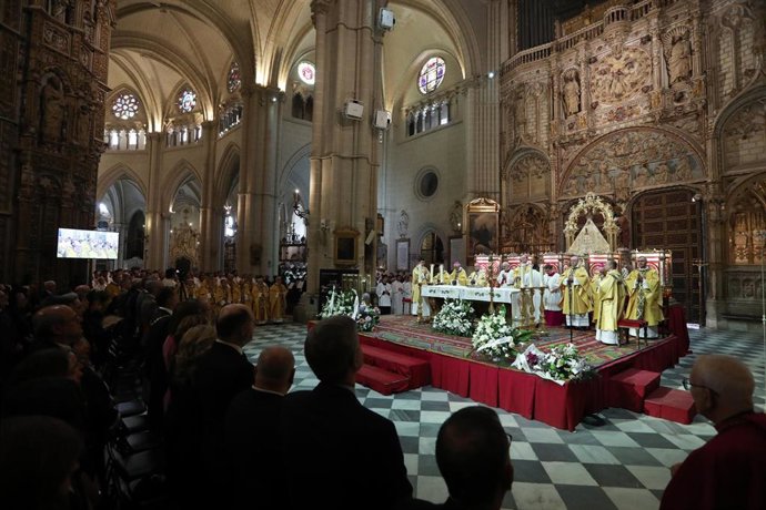 Actos conmemorativos del Centenario de la Coronación canónica de la Imagen de la Virgen del Sagrario.