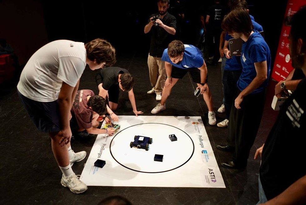 El X ASTI Robotics Challenge reconoce a los mejores talentos jóvenes tecnológicos en la gran final celebrada en Burgos