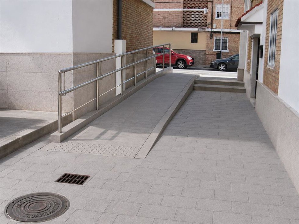 Actuaciones en las calles Petenera y Palo Cortado en Jerez de la Frontera (Cádiz).