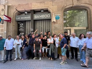 Acto de colocación de la placa en homenaje al arquitecto Oriol Bohigas
