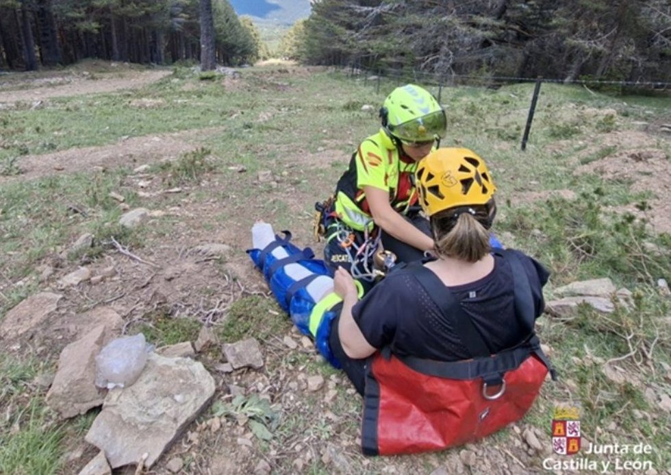 Rescatan a una mujer herida tras sufrir una caída en la senda de Los Tejos, en Neila (Burgos)