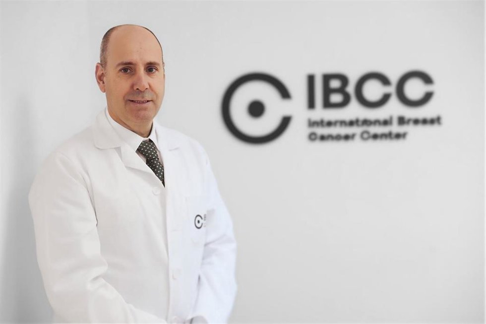 El director del International Breast Cancer Center de Barcelona (IBCC-Pangaea Oncology) y director científico del IOB Madrid, Javier Cortés.