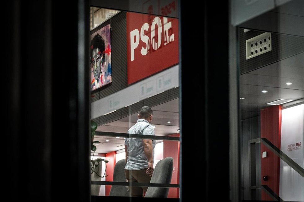 Sede nacional del PSOE en Ferraz, a 27 de mayo de 2026, en Madrid (España), el día en el que la Unidad Central Operativa (UCO) de la Guardia Civil acudió a por información por orden de la Audiencia Nacional.