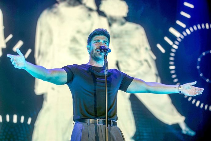 Imagen del concierto de Pablo Alborán en el Roig Arena, en València.