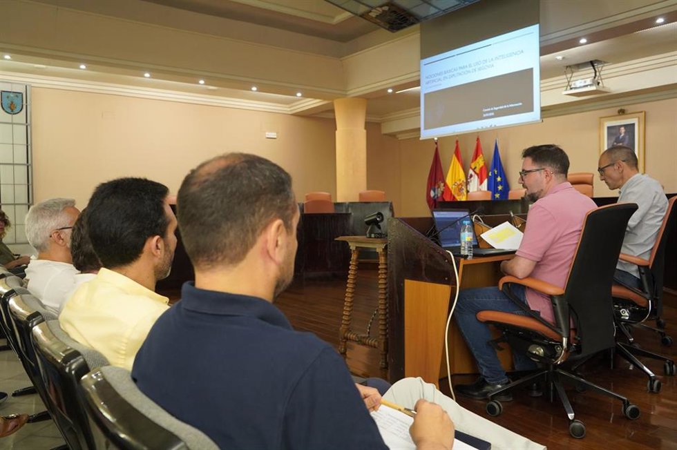 La Diputación de Segovia forma a su plantilla en el uso de IA de forma responsable