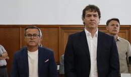 El hermano del presidente del gobierno David Sánchez y el exlíder del PSOE extremeño, Miguel Ángel Garrido, en el juicio el  pasado jueves en la Audiencia Provincial de Badajoz 