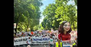 Unas 10.000 personas vuelven a recorrer Madrid en defensa de la sanidad pública ante el "desmantelamiento" del PP