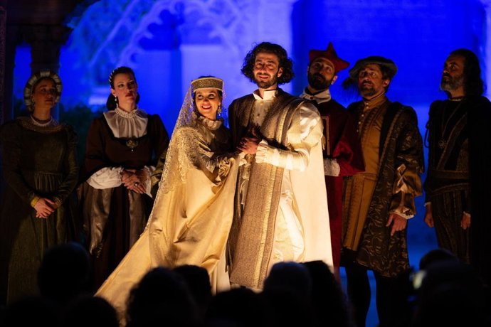Visitas teatralizadas nocturnas al Real Alcázar de Sevilla.