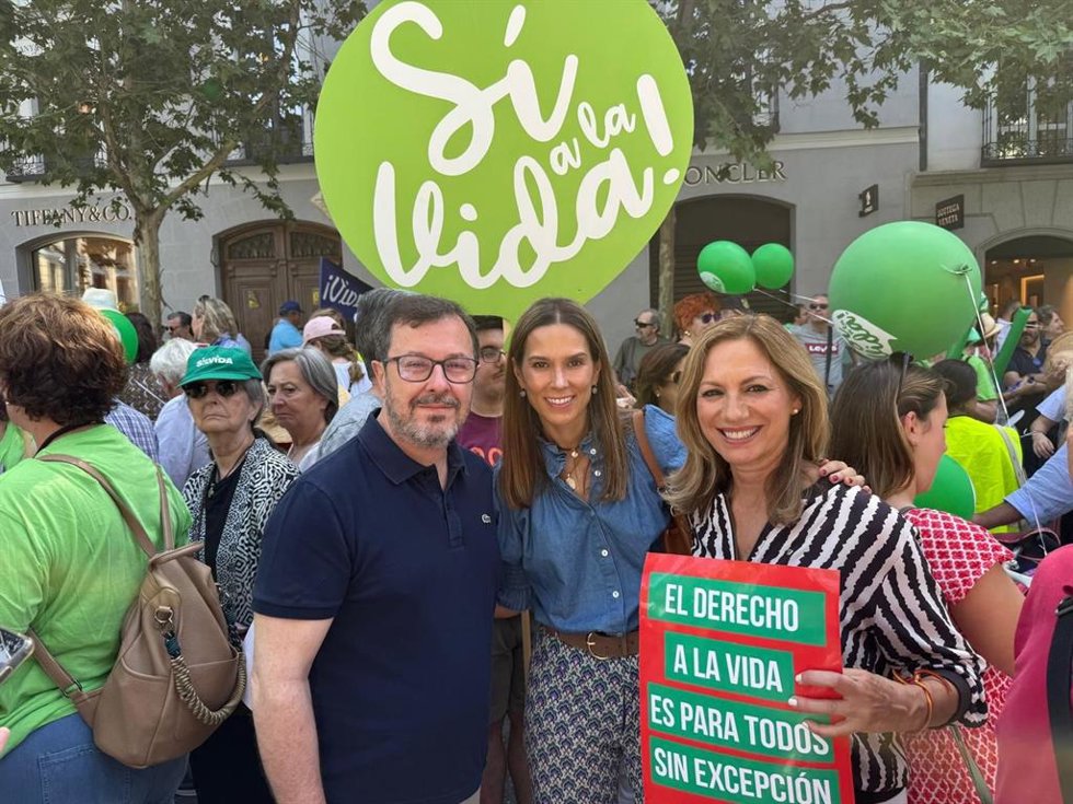 La portavoz nacional de Familia de Vox, Ainhoa García, ha participado este domingo junto al portavoz nacional de Vox, José Antonio Fúster, en la Marcha por la Vida.