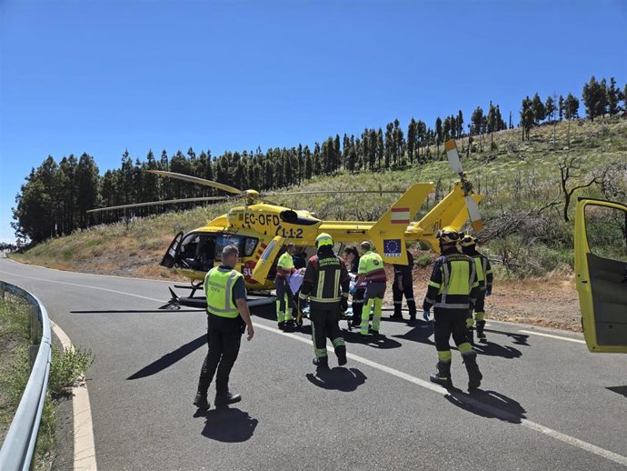 Evacuado en helicóptero del SUC un motorista herido grave tras una caída en Vega de San Mateo (Gran Canaria)