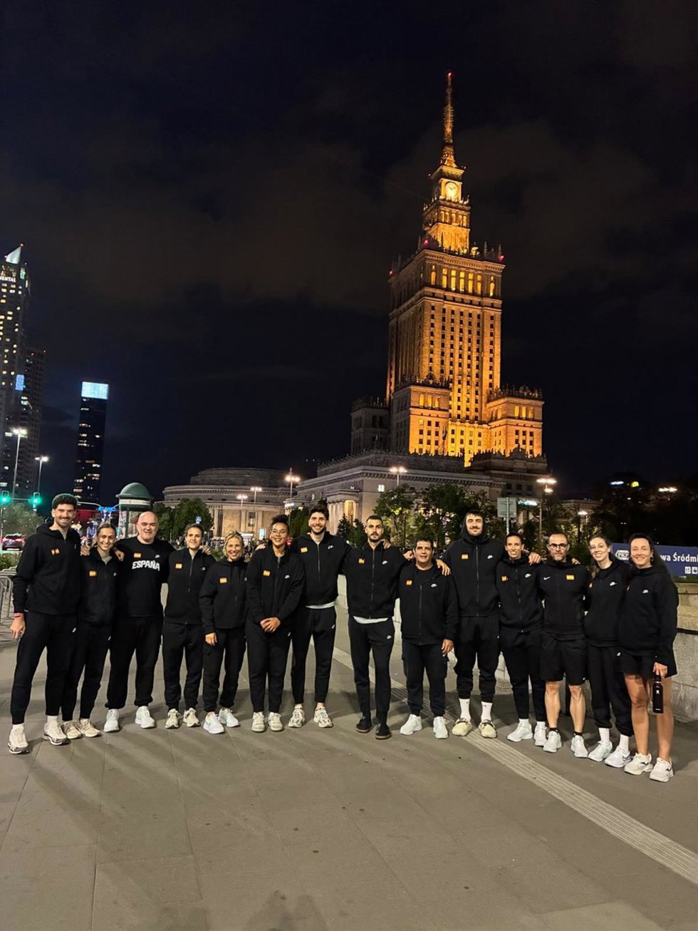 Selecciones españolas masculina y femenina de baloncesto 3x3 antes de la Copa del Mundo de Varsovia