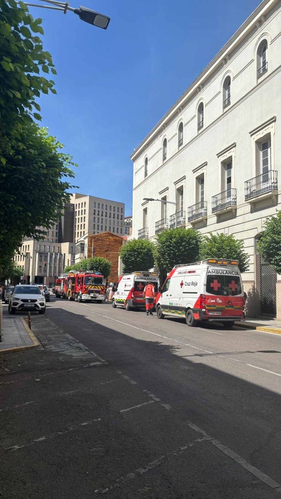 Un aviso de humo obliga a desalojar el Teatro López de Ayala de Badajoz durante unos minutos, a 31 de mayo de 2026.