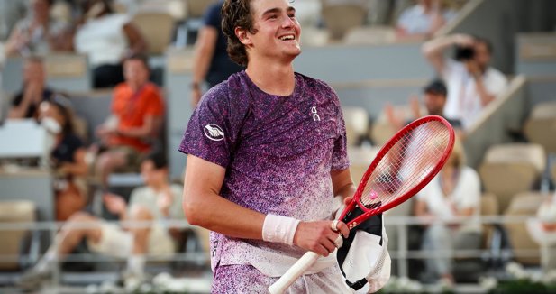 Tenis