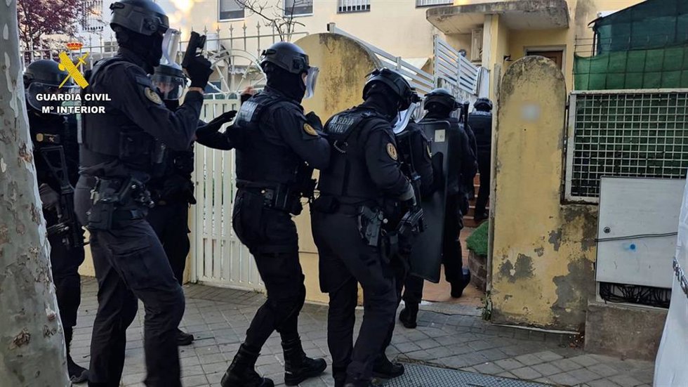 Guardia Civil desarticula un grupo criminal que cometió varios delitos en Bargas y detiene a dos personas