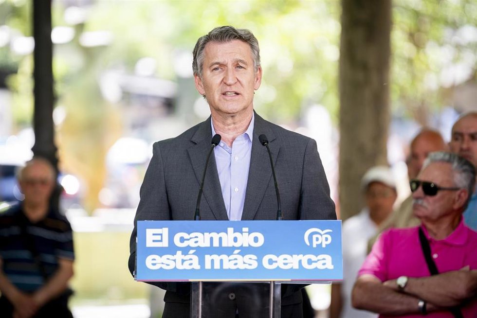 El presidente del Partido Popular, Alberto Núñez Feijóo, durante un encuentro del PP, a 28 de mayo de 2026, en Leganés, Madrid (España). 