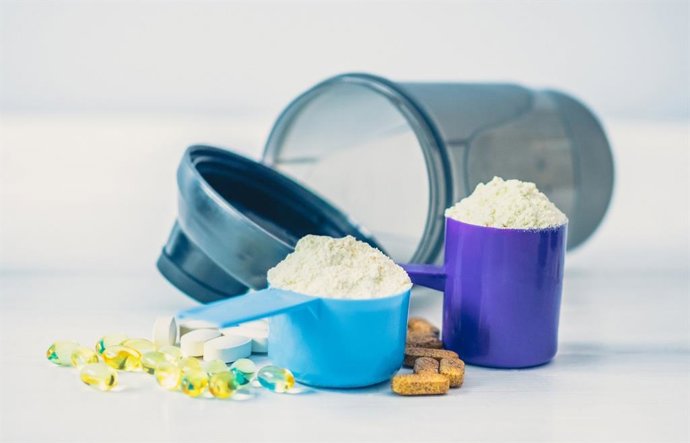 Proteínas, colágeno o creatina: qué son y para qué sirven los suplementos más buscados en Google