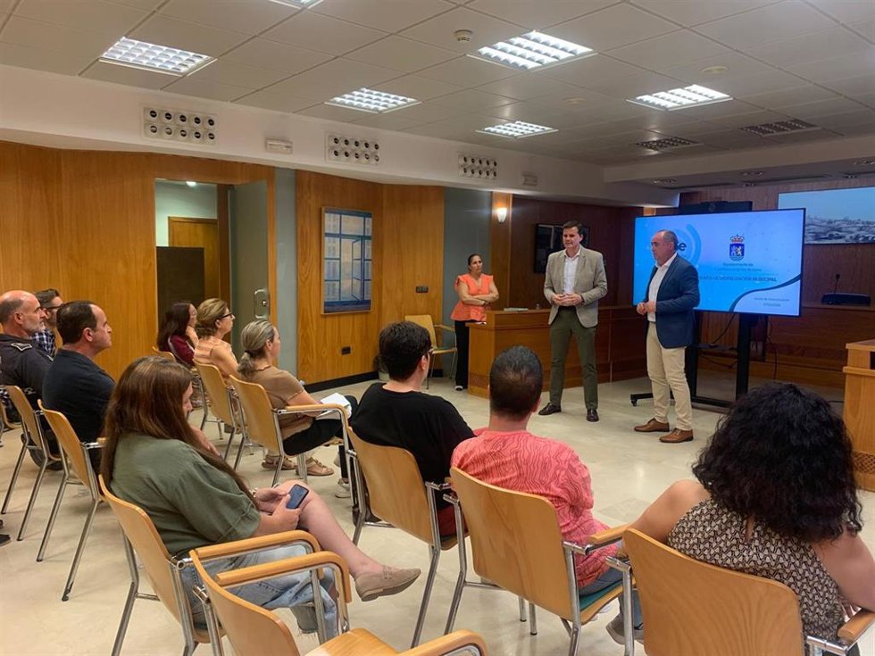 Técnicos de Diputación informan del nuevo plan de impulso a la digitalización de ayuntamientos