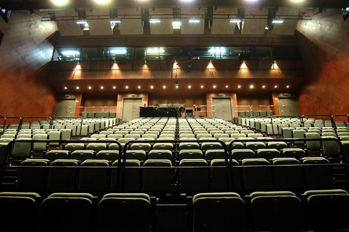 Archivo - Interior del Teatro Central, en la Isla de la Cartuja, como imagen de recurso