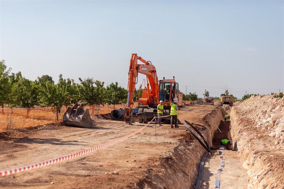 C-LM auditará el estado de las infraestructuras que conectarán la Tubería de la Llanura Manchega con los municipios