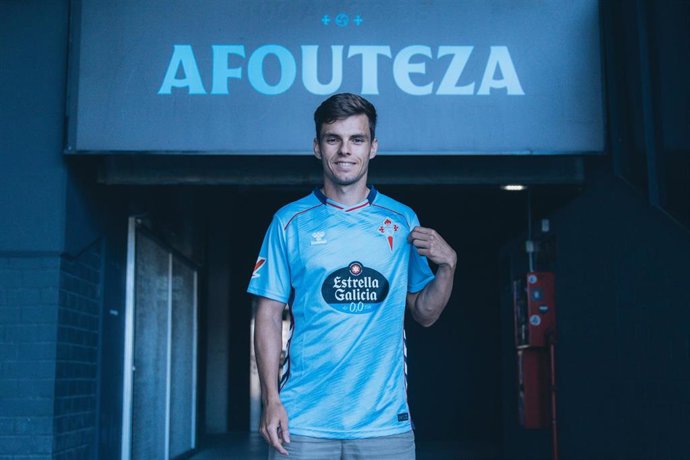 El Celta ficha al centrocampista Aleix Febas hasta 2029