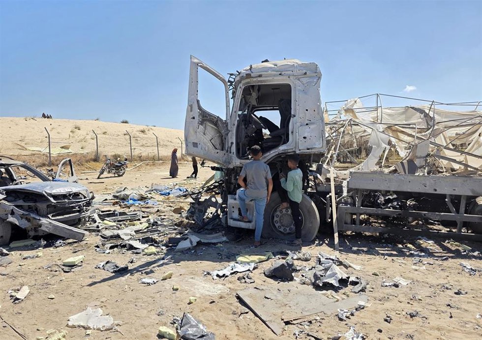 Daños a causa de un bombardeo ejecutado el 29 de mayo de 2026 por el Ejército de Israel contra Jan Yunis, en el sur de la Franja de Gaza, a pesar del alto el fuego pactado en octubre de 2025 (archivo)