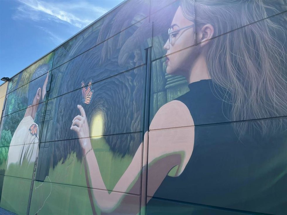 El mural inaugurado este lunes en Burgos para visibilizar las trastornos de la conducta alimentaria.